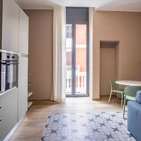 Palazzo Zippitelli Apartments Bari Extérieur photo