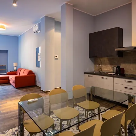 Palazzo Zippitelli Apartments Bari Extérieur photo